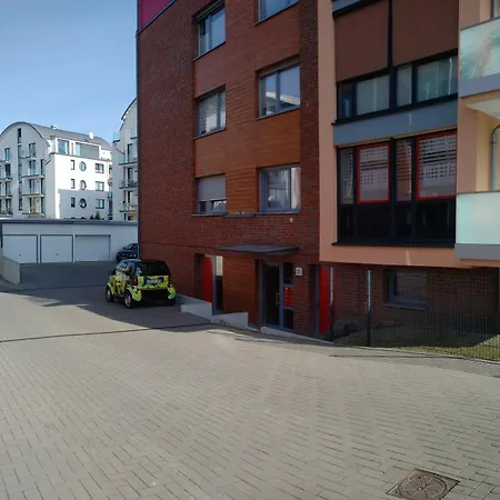 Aaron - Μαγδεβούργο