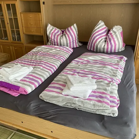 Aaron - Δωμάτια σε οικογενειακή κατοικία *